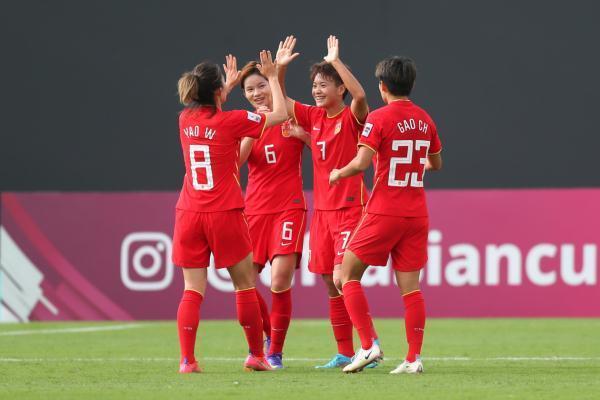 中国女足首发出炉！王霜领衔，乌日古木拉先发，张琳艳替补